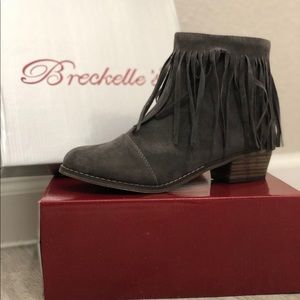 Casual Grey Bootie with Fringe